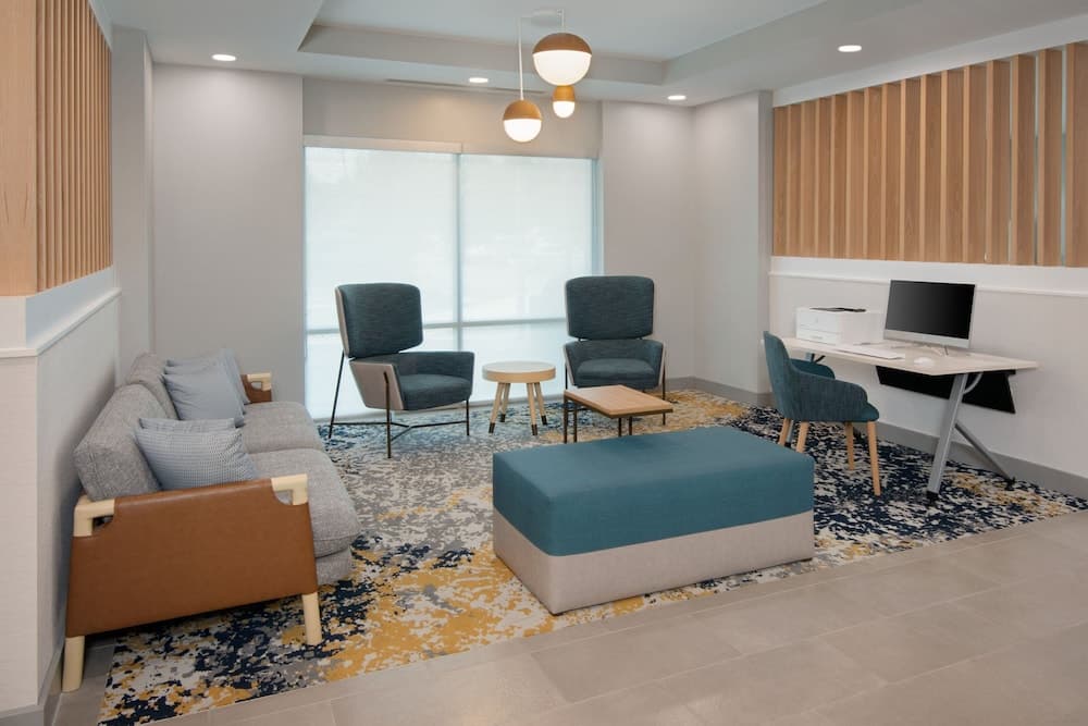 TownePlace Suites by Marriott Atlanta Airport North property views in Atlanta, GA — gallery photo 3