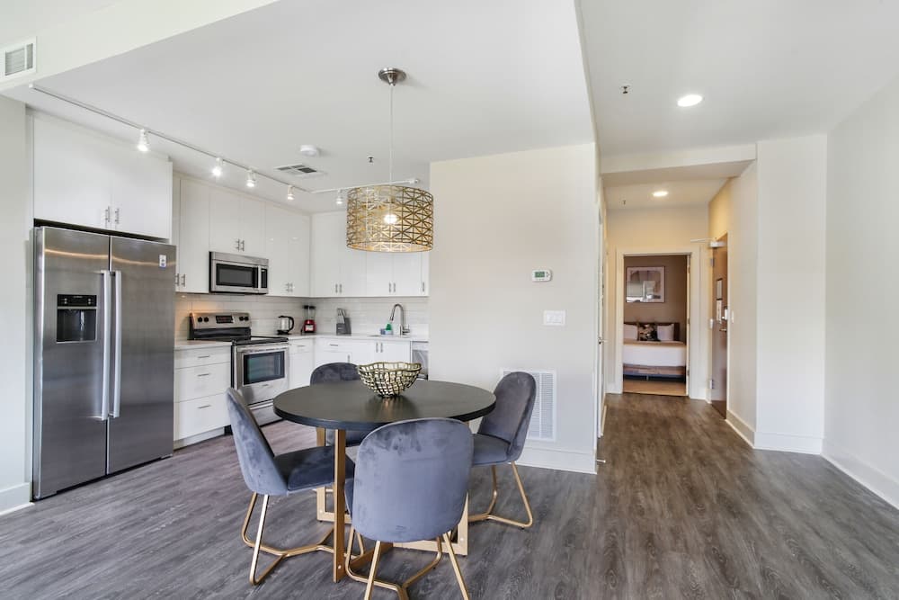 Ideal Condo a Short Ride Away from French Quarter interior in New Orleans, LA — gallery photo 2