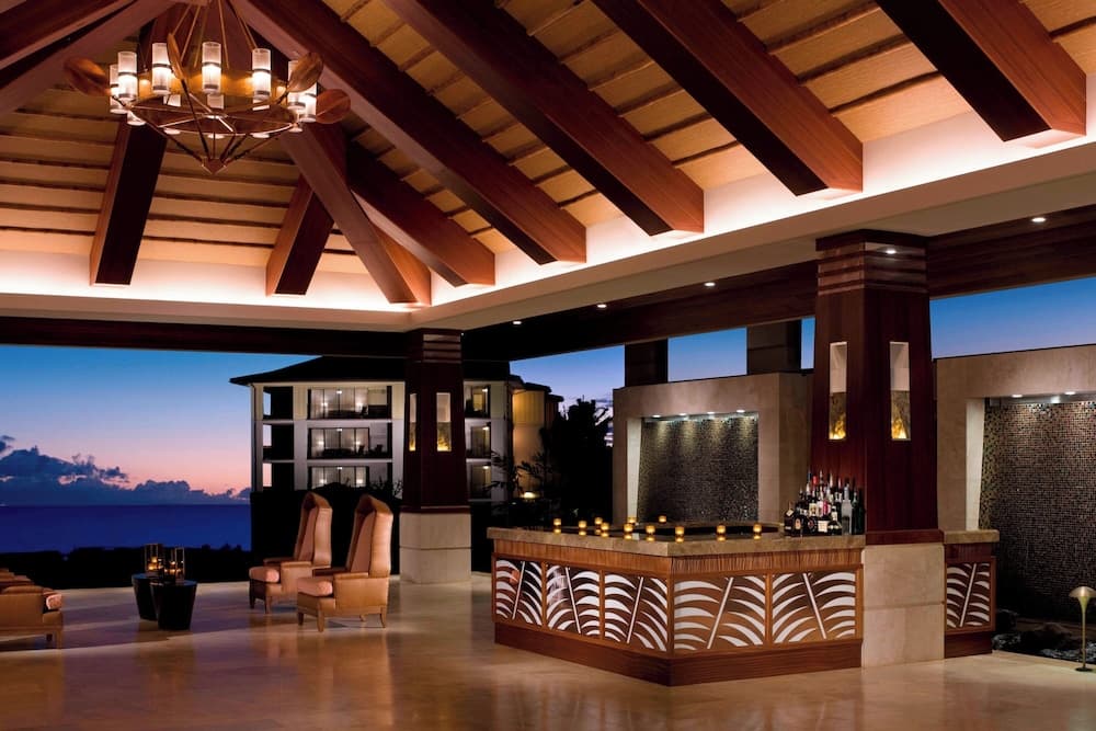 Koloa Landing Resort at Poipu, Autograph Collection interior in Koloa, HI — gallery photo 2