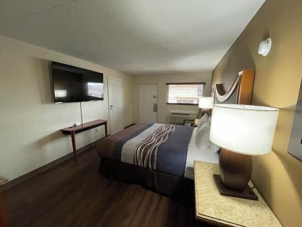 The Derby Inn and Suites property views in Hot Springs, AR — gallery photo 3
