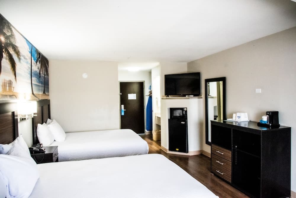 Days Inn by Wyndham Panama City/Callaway gallery photo in Panama City, FL — image 9