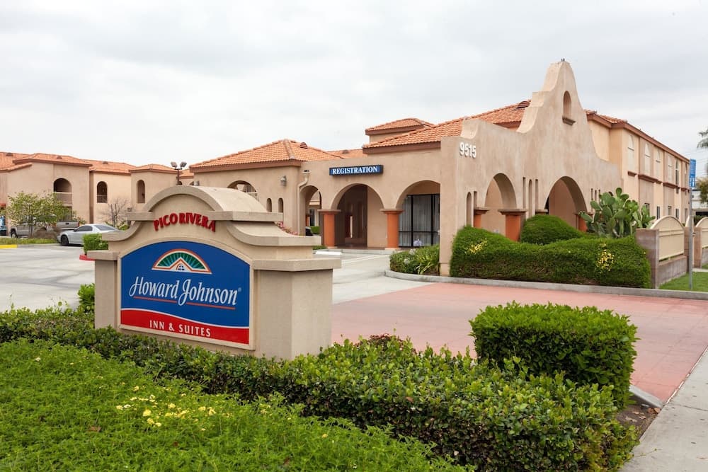 Howard Johnson Hotel & Suites by Wyndham Pico Rivera featured exterior or lobby in Pico Rivera, CA — similar hotel