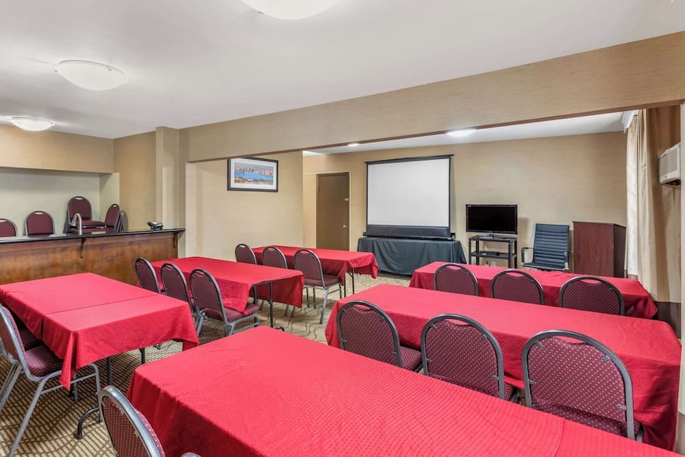 Comfort Inn Escondido San Diego North County gallery photo in Escondido, CA — image 16