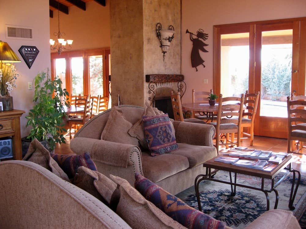 Adobe Village Inn interior in Sedona, AZ — gallery photo 2