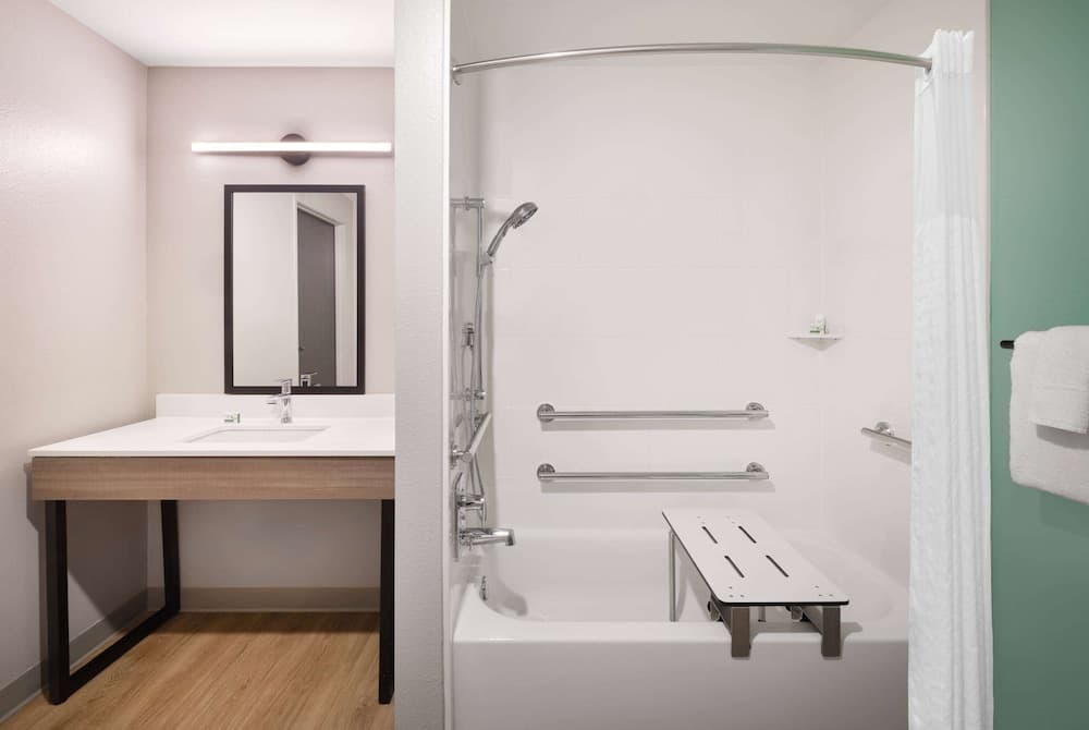Echo Suites Extended Stay By Wyndham Johnson City Medical Cr gallery photo in Johnson City, TN — image 29