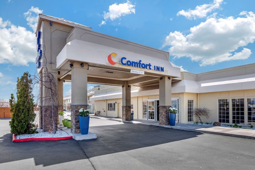 Comfort Inn & Suites Klamath Falls — hotel in Klamath Falls, Oregon