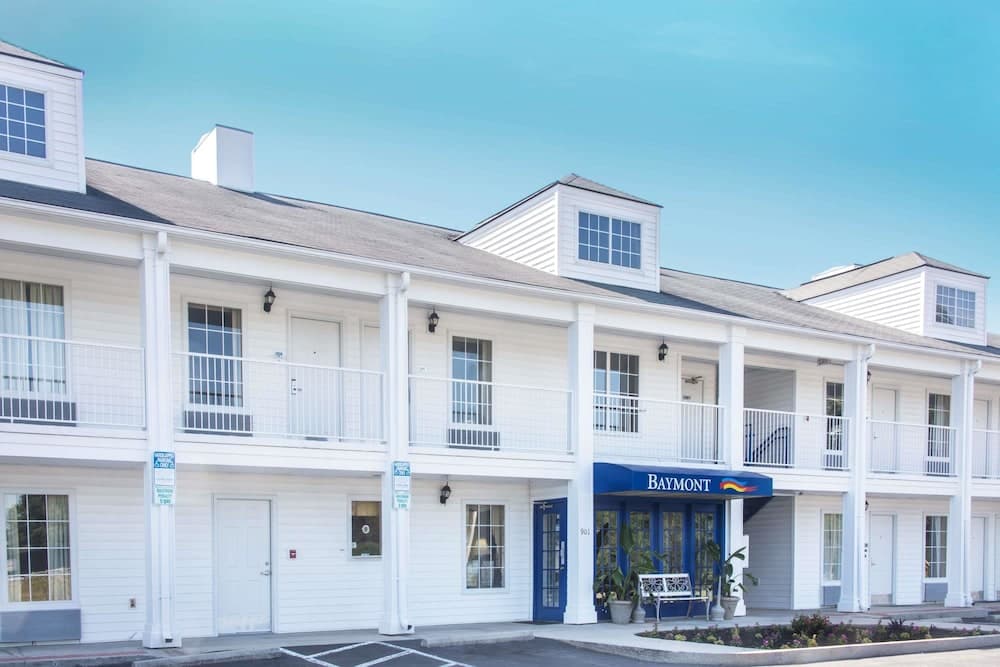 Baymont by Wyndham Dunn featured exterior or lobby in Dunn, NC — similar hotel