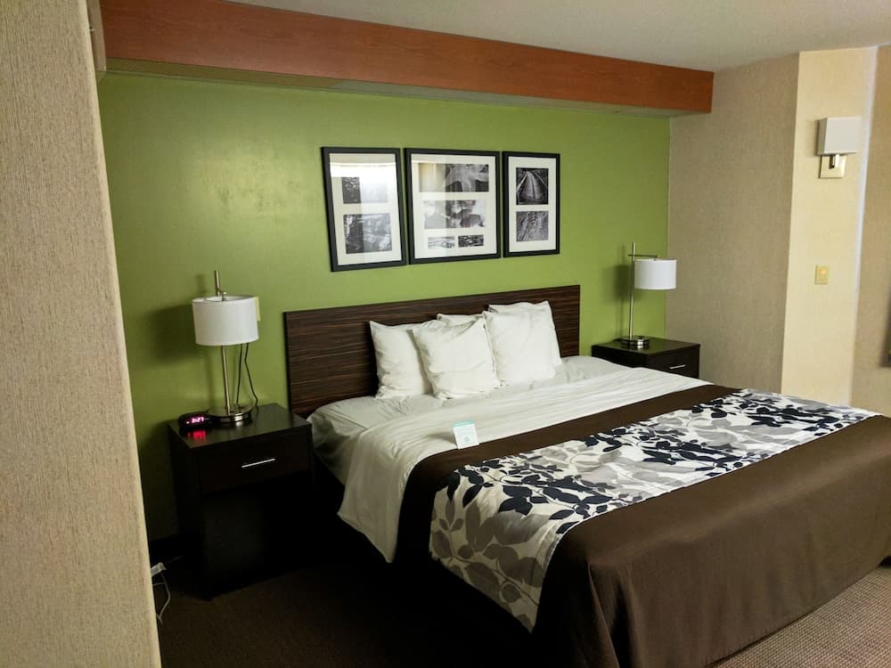Sleep Inn & Suites Oregon - Toledo gallery photo in Oregon, OH — image 52