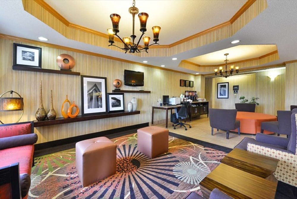 Hampton Inn Sturgis-Lagrange Area gallery photo in Sturgis, MI — image 24