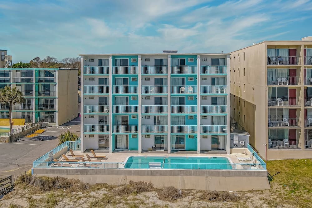 Southern Breeze featured exterior or lobby in Myrtle Beach, SC — similar hotel