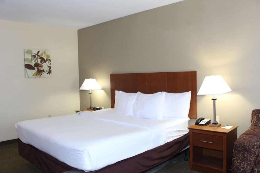 Quality Inn & Suites Williamsport featured exterior or lobby in Williamsport, PA — similar hotel