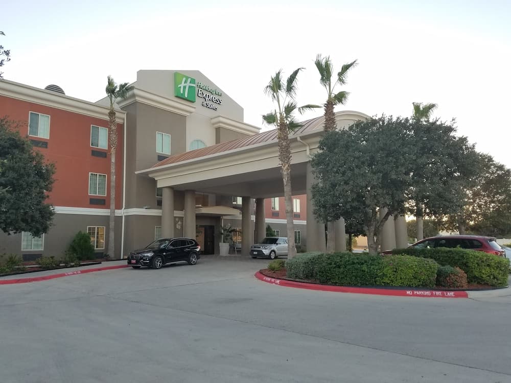 Holiday Inn Express & Suites Rio Grand by IHG featured exterior or lobby in Rio Grande City, TX — similar hotel