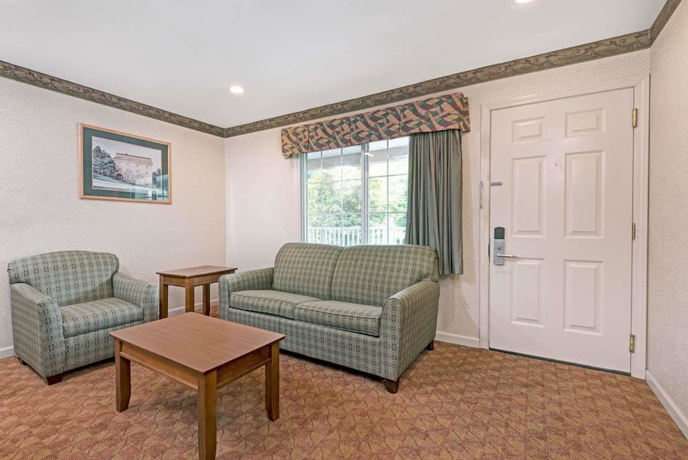 Days Inn by Wyndham Ridgefield property views in Ridgefield, CT — gallery photo 3