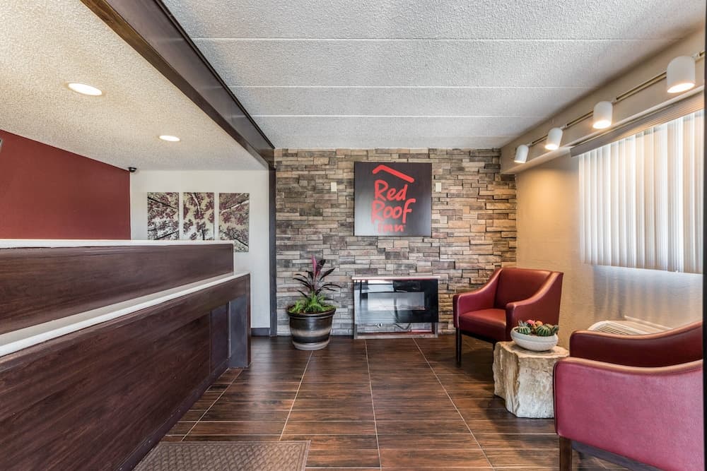 Red Roof Inn Columbia, MO interior in Columbia, MO — gallery photo 2