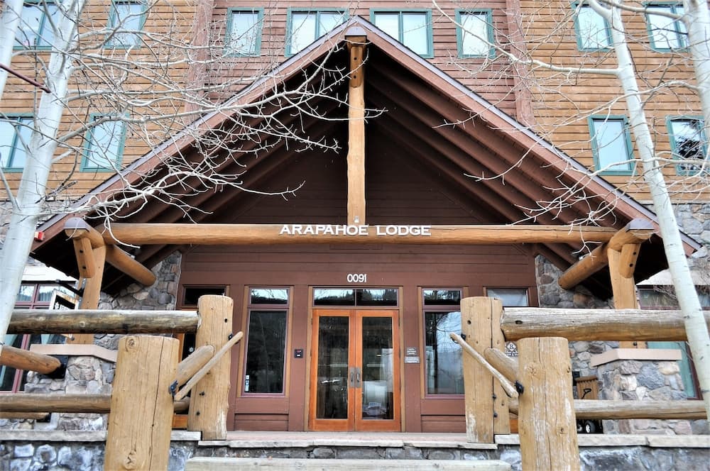 Arapahoe Lodge 1 Bed 1 Bath B featured exterior or lobby in Keystone, CO — similar hotel