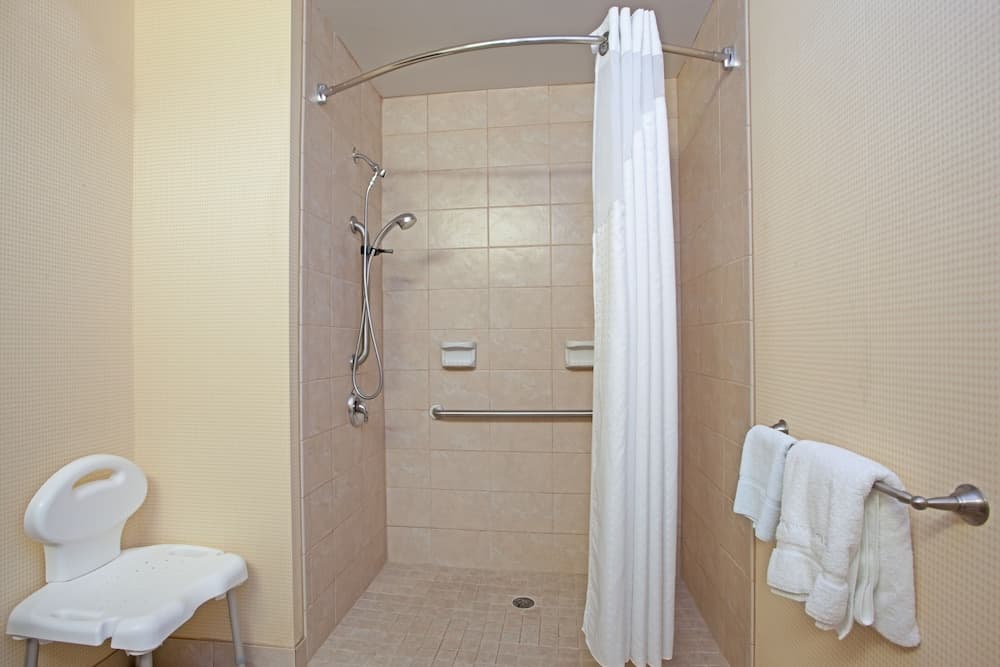 Holiday Inn Express Princeton by IHG interior in Princeton, WV — gallery photo 2