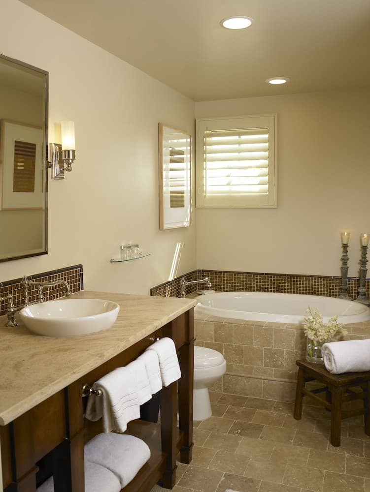 Hotel Cheval interior in Paso Robles, CA — gallery photo 2