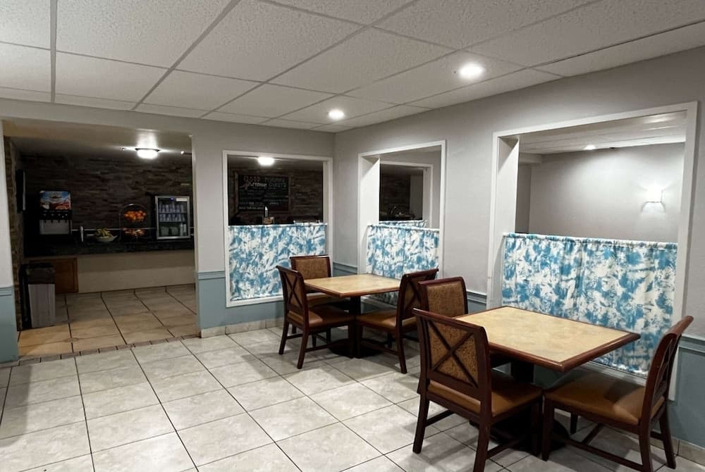 Wyndham Garden Ann Arbor gallery photo in Ann Arbor, MI — image 68