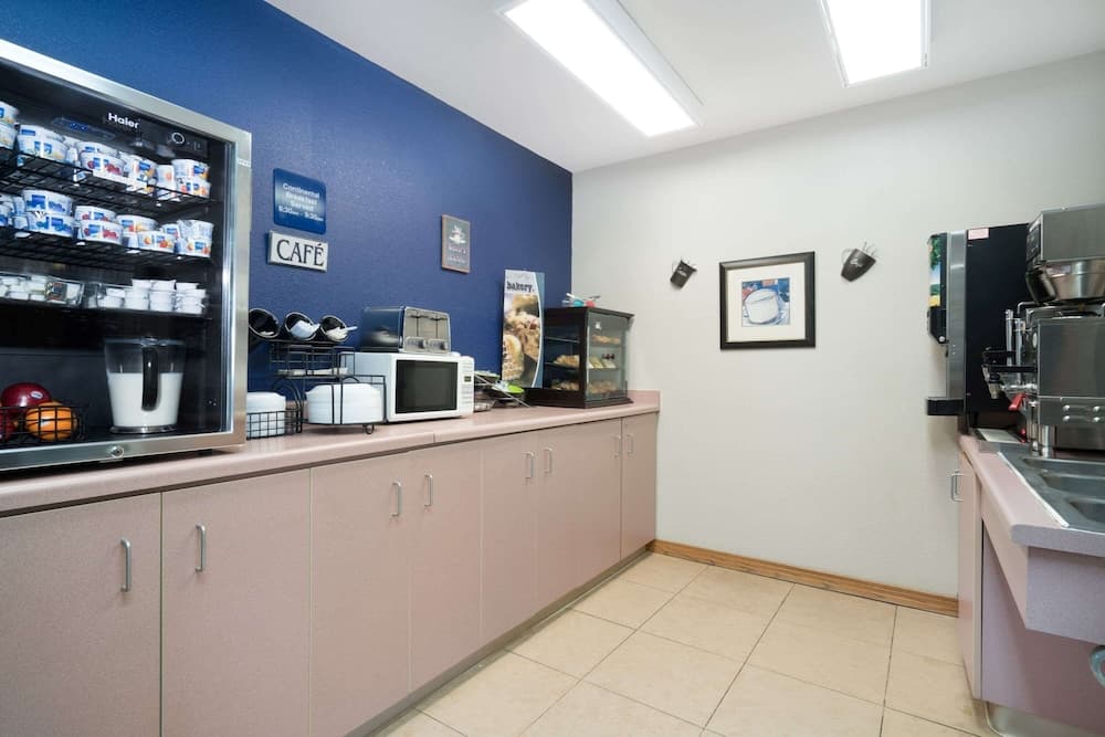 Microtel Inn by Wyndham Onalaska/La Crosse gallery photo in Onalaska, WI — image 14