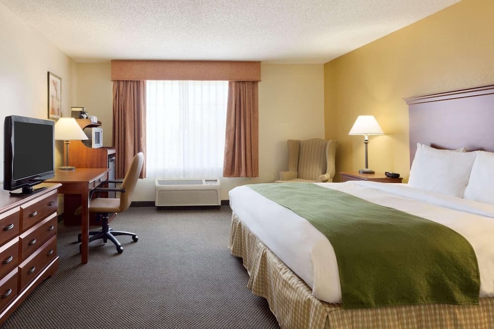 Country Inn & Suites by Radisson, Norman near University gallery photo in Norman, OK — image 5