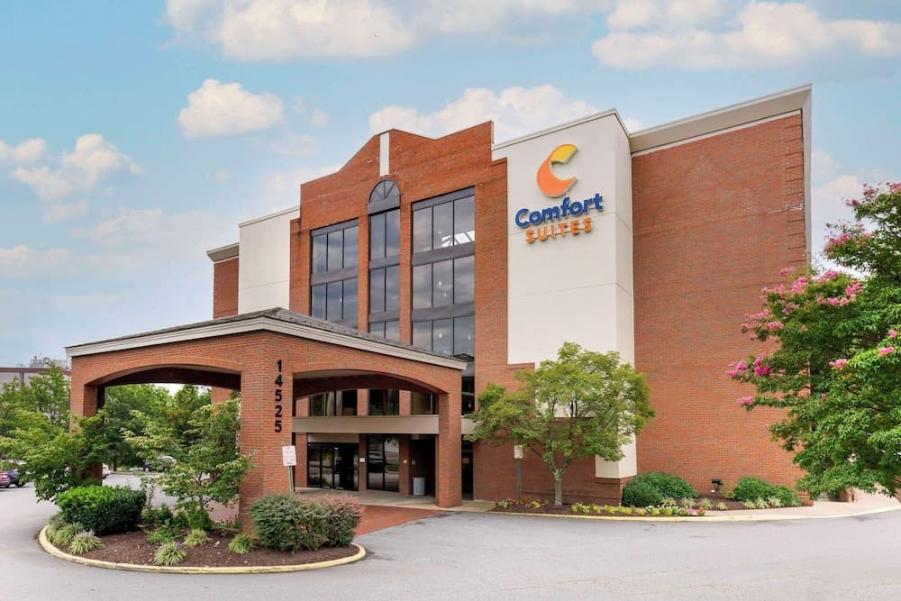 Comfort Suites Near Potomac Mills featured exterior or lobby in Woodbridge, VA — similar hotel