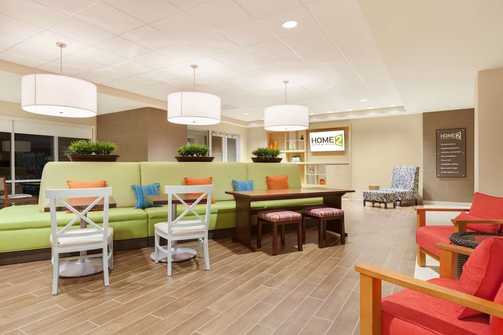 Home2 Suites by Hilton Youngstown West/Austintown interior in Austintown, OH — gallery photo 2