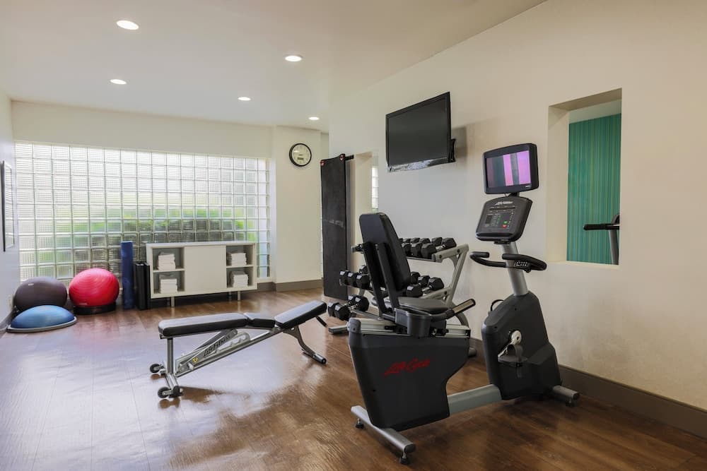 Holiday Inn Express Burlington by IHG gallery photo in Burlington, NC — image 71