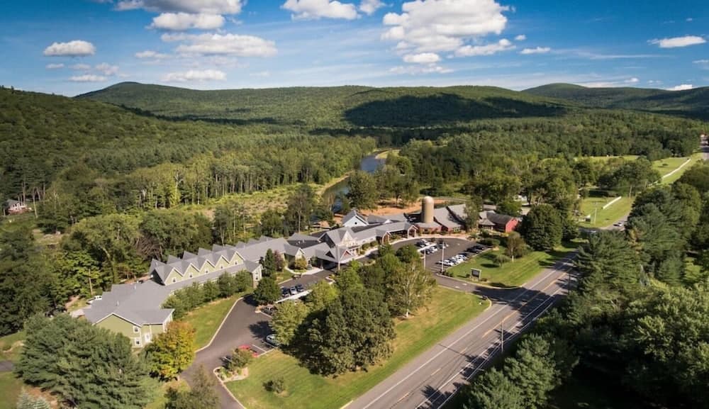 Emerson Resort & Spa featured exterior or lobby in Mount Tremper — similar hotel