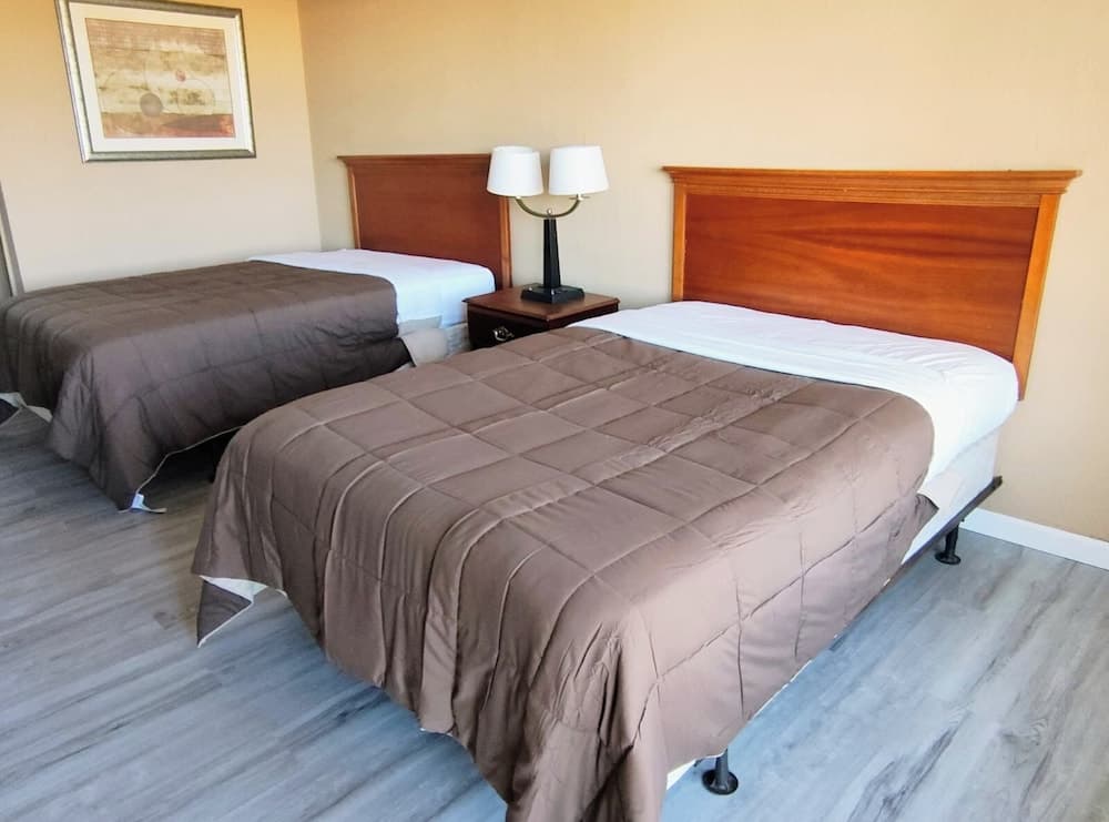 Greensboro Arcadia Inn interior in Greensboro, NC — gallery photo 2