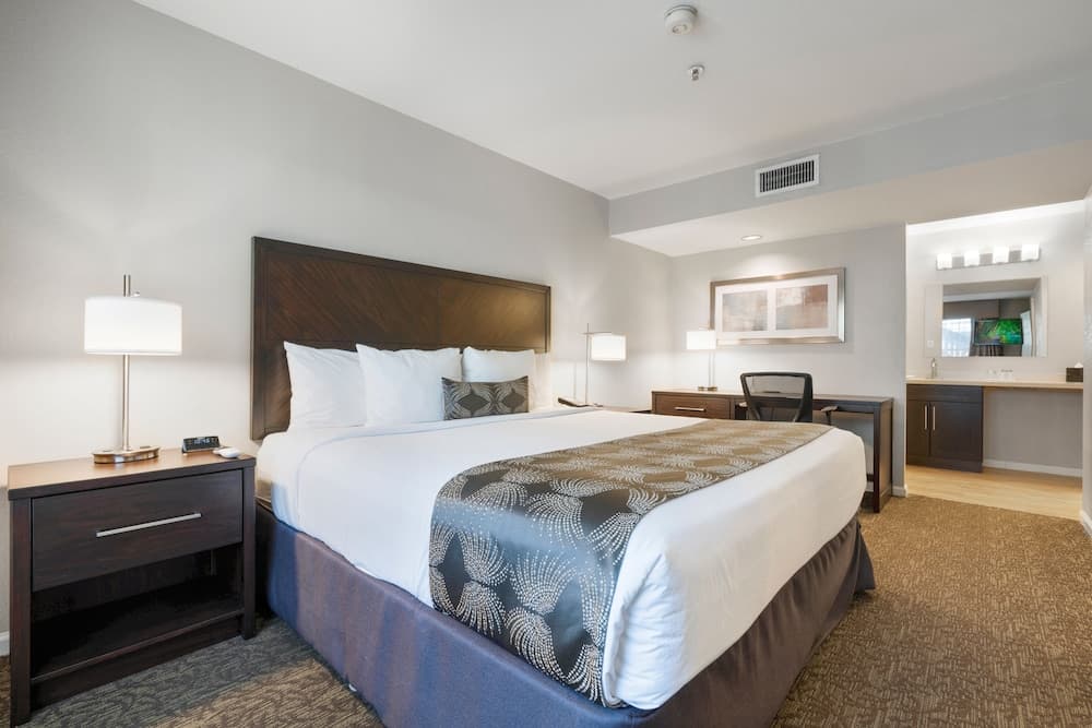 Chase Suites Brea-Fullerton - North Orange County gallery photo in Brea, CA — image 27