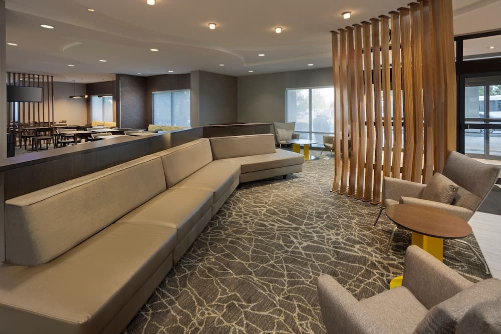 SpringHill Suites by Marriott Newark Liberty International property views in Newark, NJ — gallery photo 3