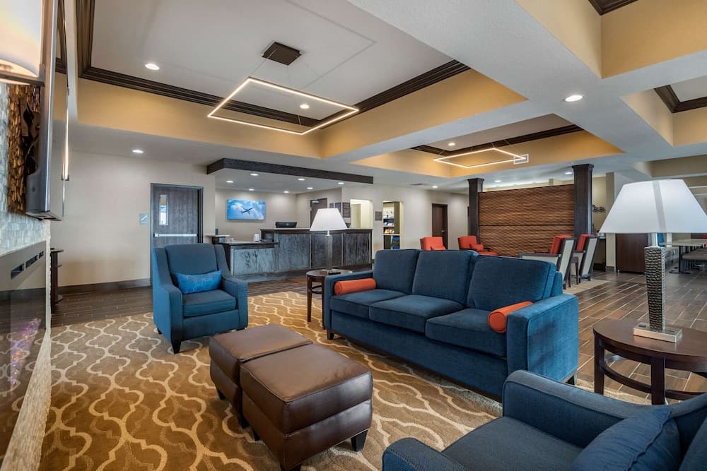 Comfort Inn & Suites Cedar Rapids CID Eastern Iowa Airport gallery photo in Cedar Rapids, IA — image 51