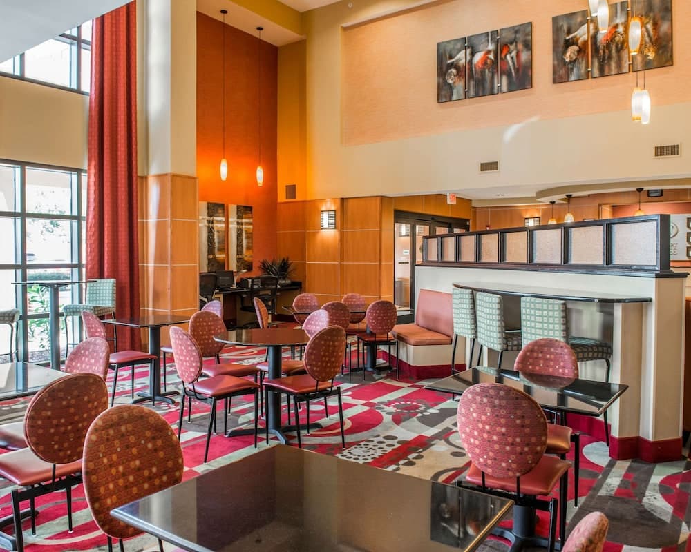 Comfort Suites gallery photo in Panama City, FL — image 35