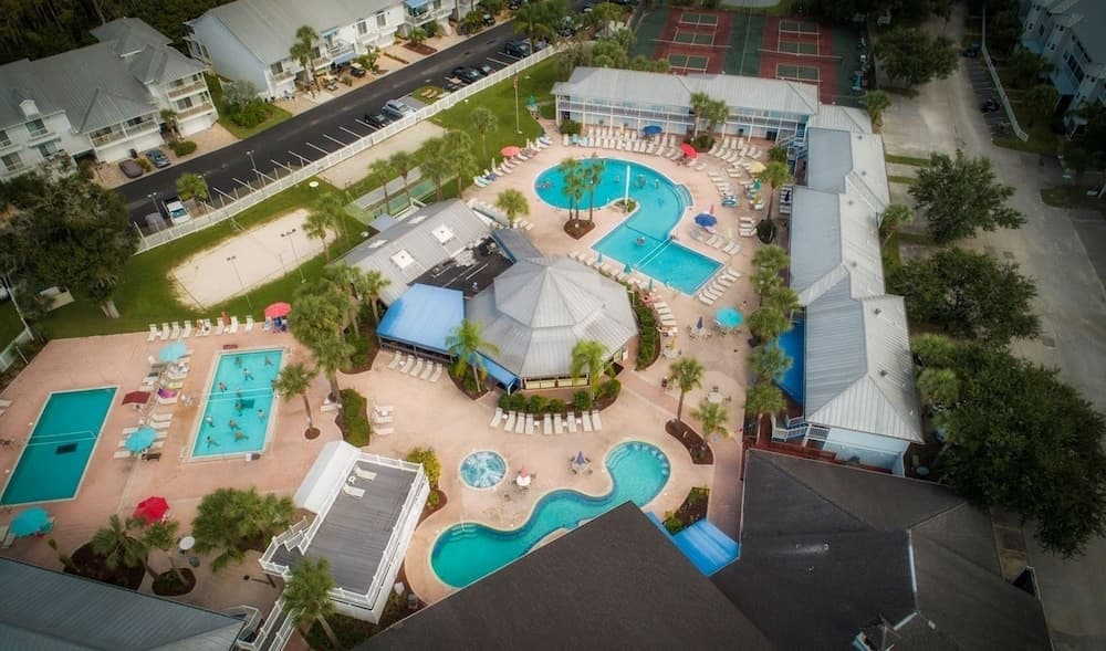 Paradise Lakes Resort, Clothing Optional Resort - Adult Only — hotel in Lutz, Florida