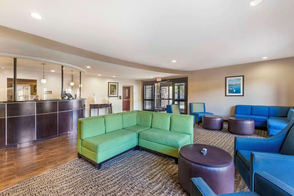 Comfort Suites Blythe property views in Blythe, CA — gallery photo 3