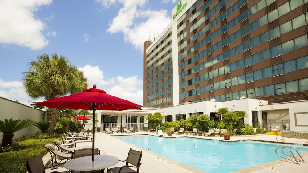Holiday Inn Houston S - Nrg Area - Medical Center by IHG featured exterior or lobby in Houston, TX — similar hotel
