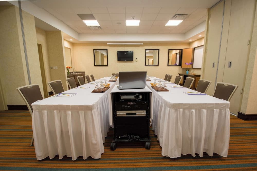 Hilton Garden Inn Watertown/Thousand Islands interior in Watertown, NY — gallery photo 2
