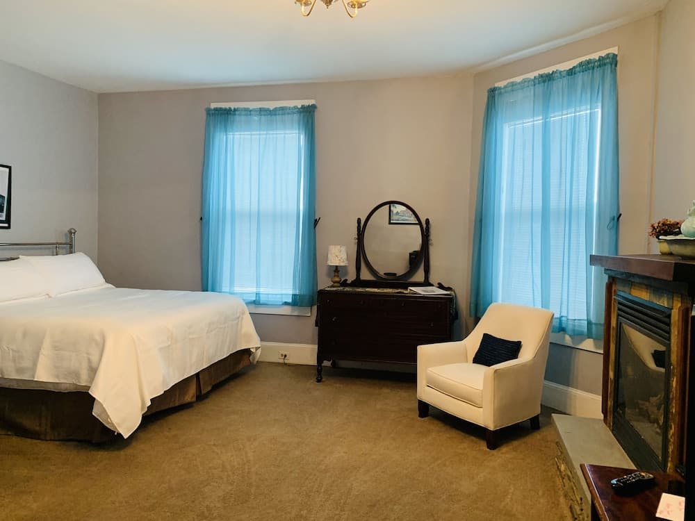 The Hotel Belvidere gallery photo in Hawley, PA — image 35