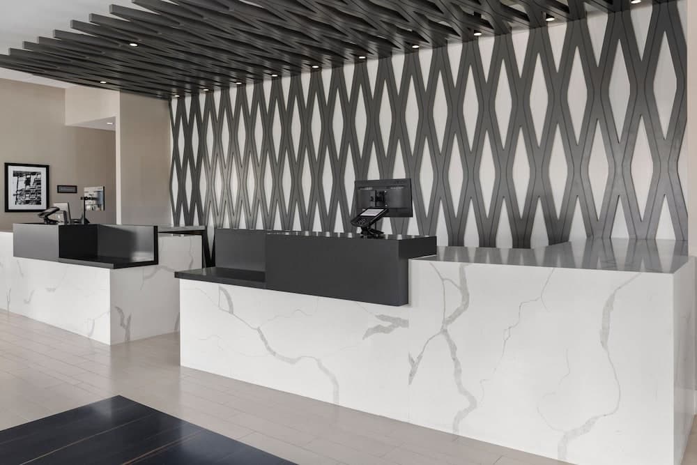 Residence Inn New York The Bronx At Metro Center Atrium gallery photo in Bronx, NY — image 20