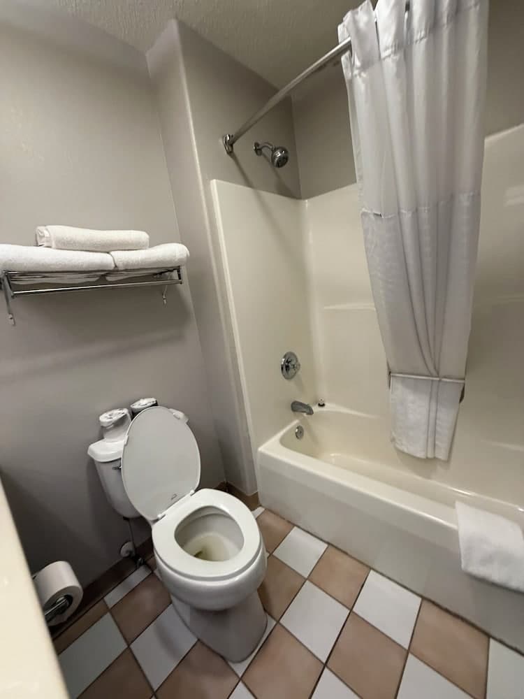Relax Inn & Suites property views in Kentland, IN — gallery photo 3