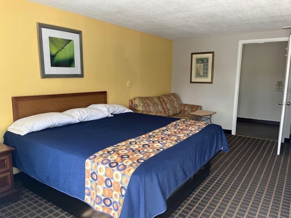 712 INN property views in Myrtle Beach, SC — gallery photo 3