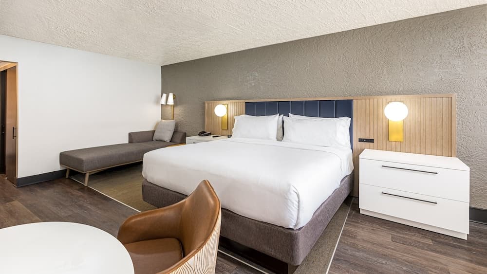 Holiday Inn Resort Panama City Beach by IHG gallery photo in Panama City Beach, FL — image 65
