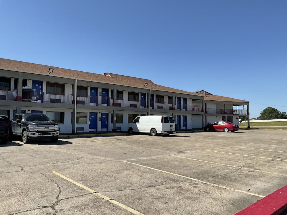 Executive Inn & Suites — hotel in Beaumont, Texas