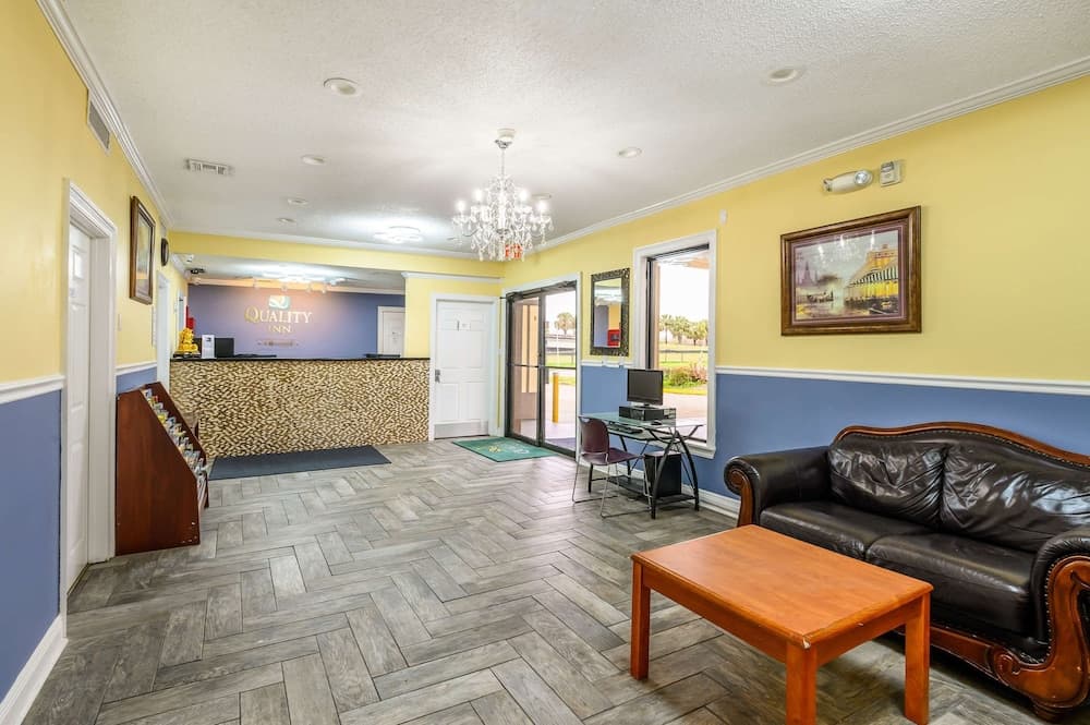 Quality Inn New Orleans I-10 East interior in New Orleans, LA — gallery photo 2