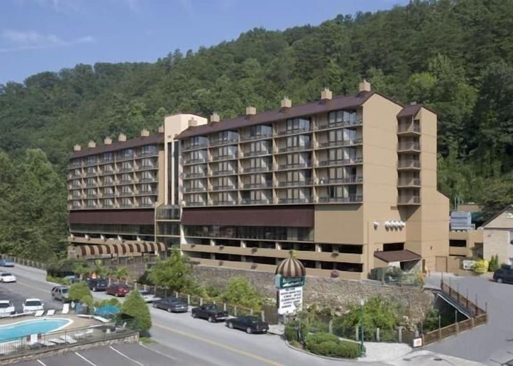 Edgewater Hotel - Gatlinburg featured exterior or lobby in Gatlinburg, TN — similar hotel