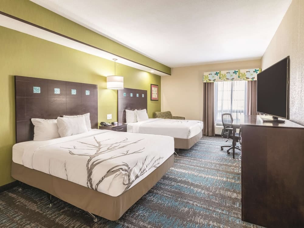 La Quinta Inn & Suites by Wyndham Dallas Grand Prairie South gallery photo in Grand Prairie, TX — image 26