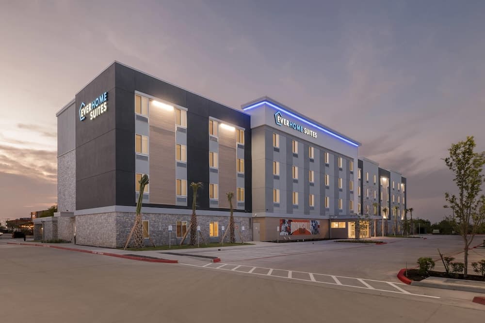 Everhome Suites Brownsville gallery photo in Brownsville, TX — image 53