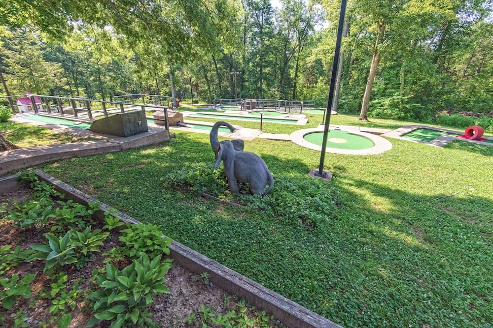 Blue Licks Battlefield State Resort Park interior in Carlisle, KY — gallery photo 2