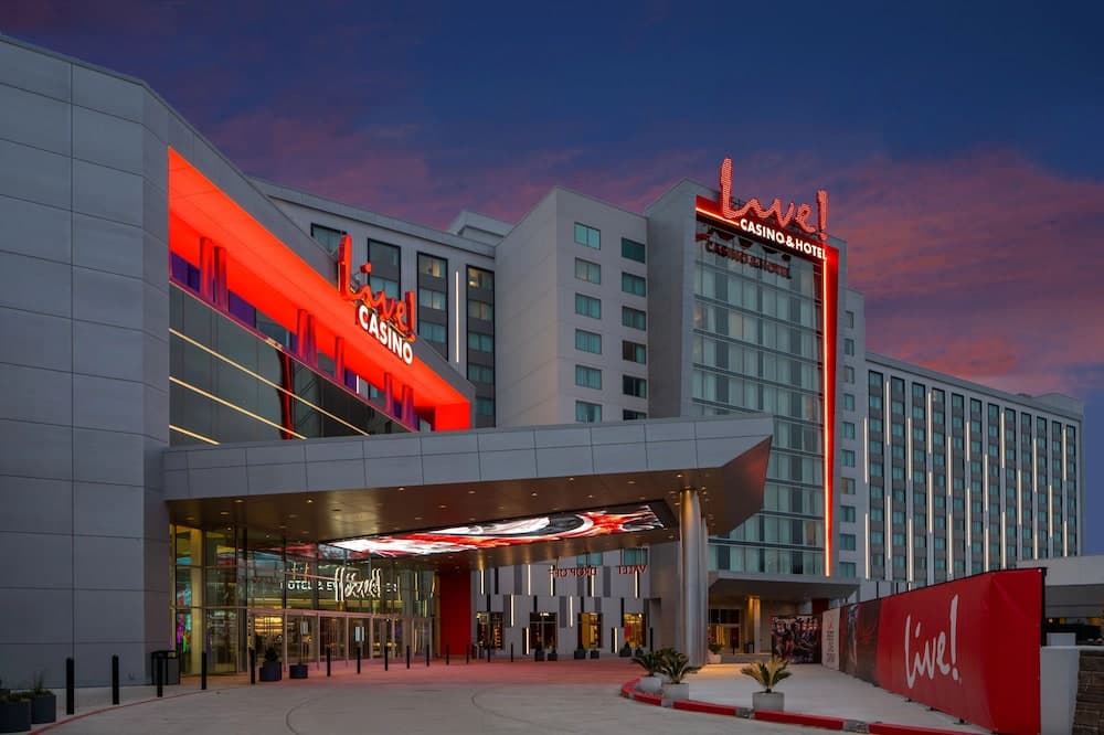 Live Casino & Hotel - Louisiana featured exterior or lobby in Bossier City, LA — similar hotel