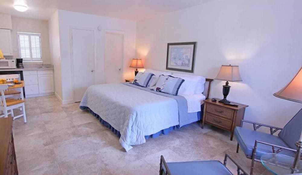 Beachouse Inn & Suites interior in Clearwater Beach, FL — gallery photo 2